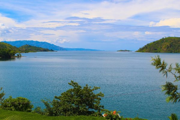 4 Days Rwanda gorilla trekking and Lake Kivu safari